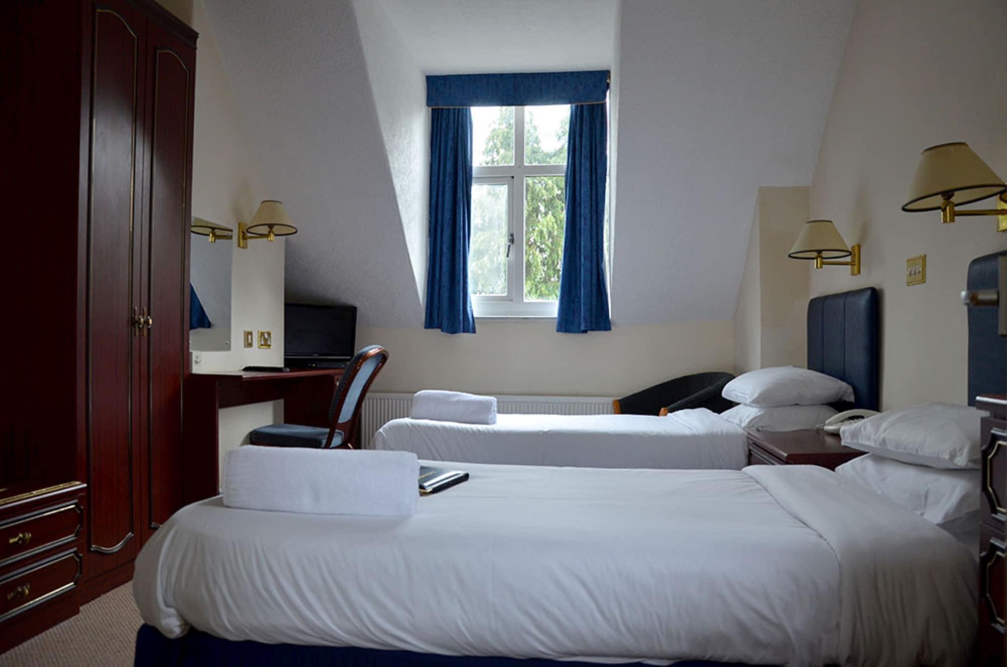 Hotel Uno Thames 3*